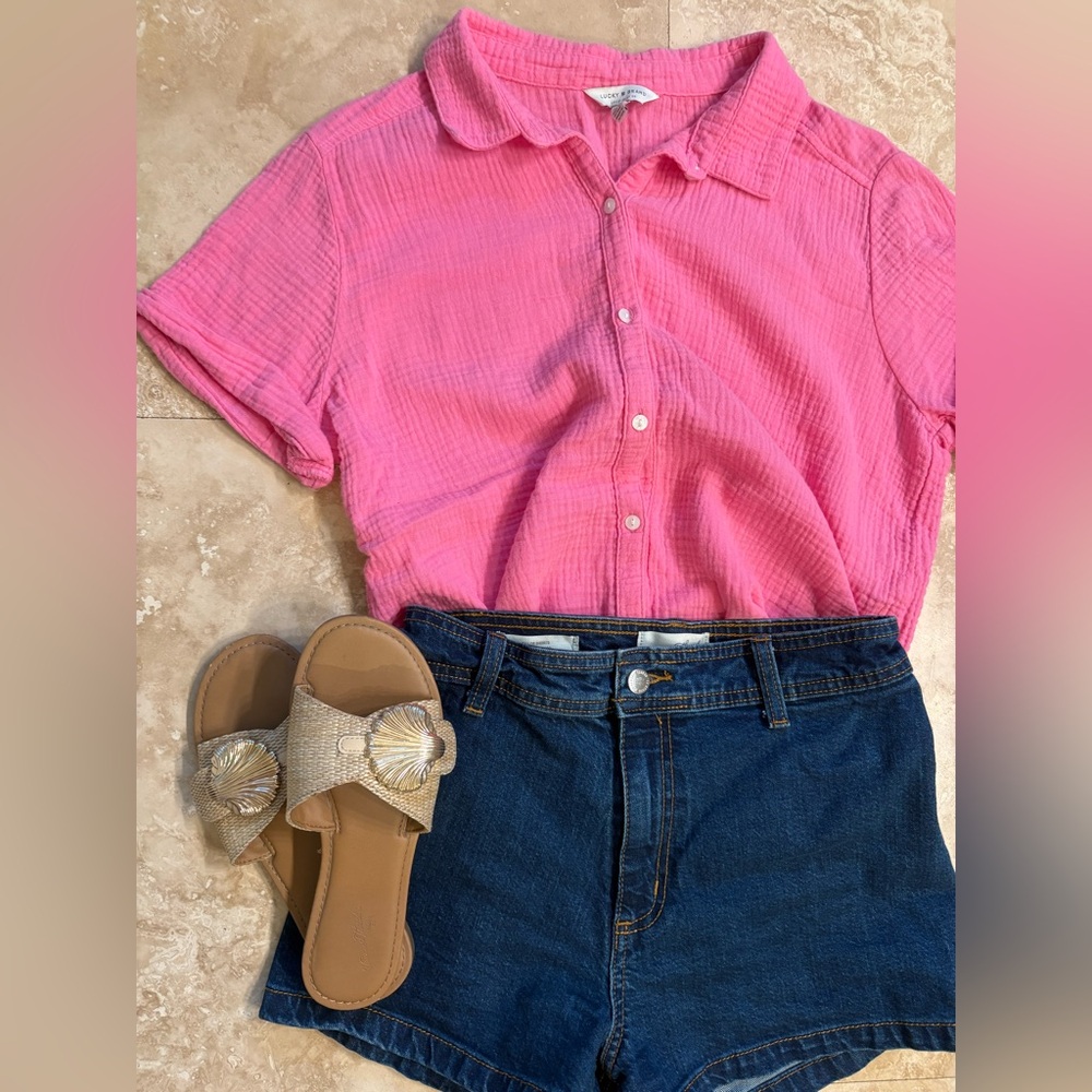 Lucky Brand Pink Button-Up Top Size M